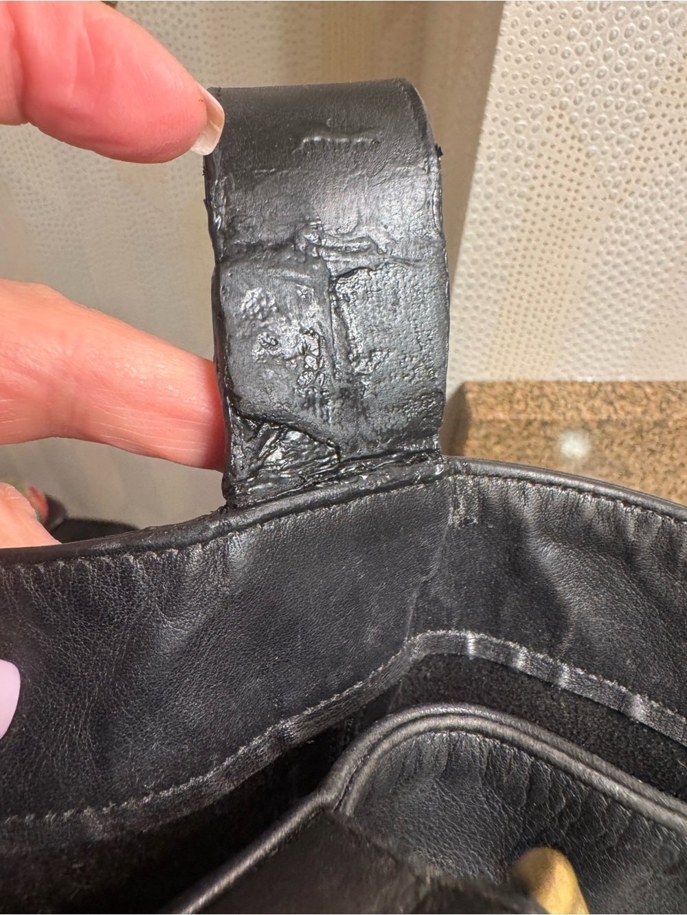 Coach Large Soho Classic Black Leather Tote Bag with Gold Hardware**read** - Picture 7 of 8